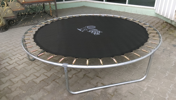 Батут Atlas Sport 312 см (10ft) BASIC (3 ноги) с внешней сеткой и лестницей GREEN в интернет-магазине 1MAG.by в Беларуси